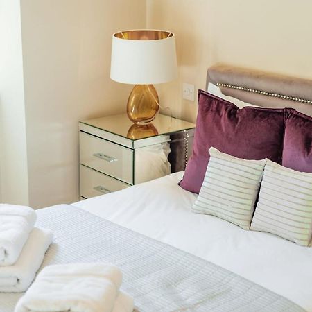 Stunning 3-Bedroom In The Heart Of London With Parking-Hosted By Sweetstay Exterior foto