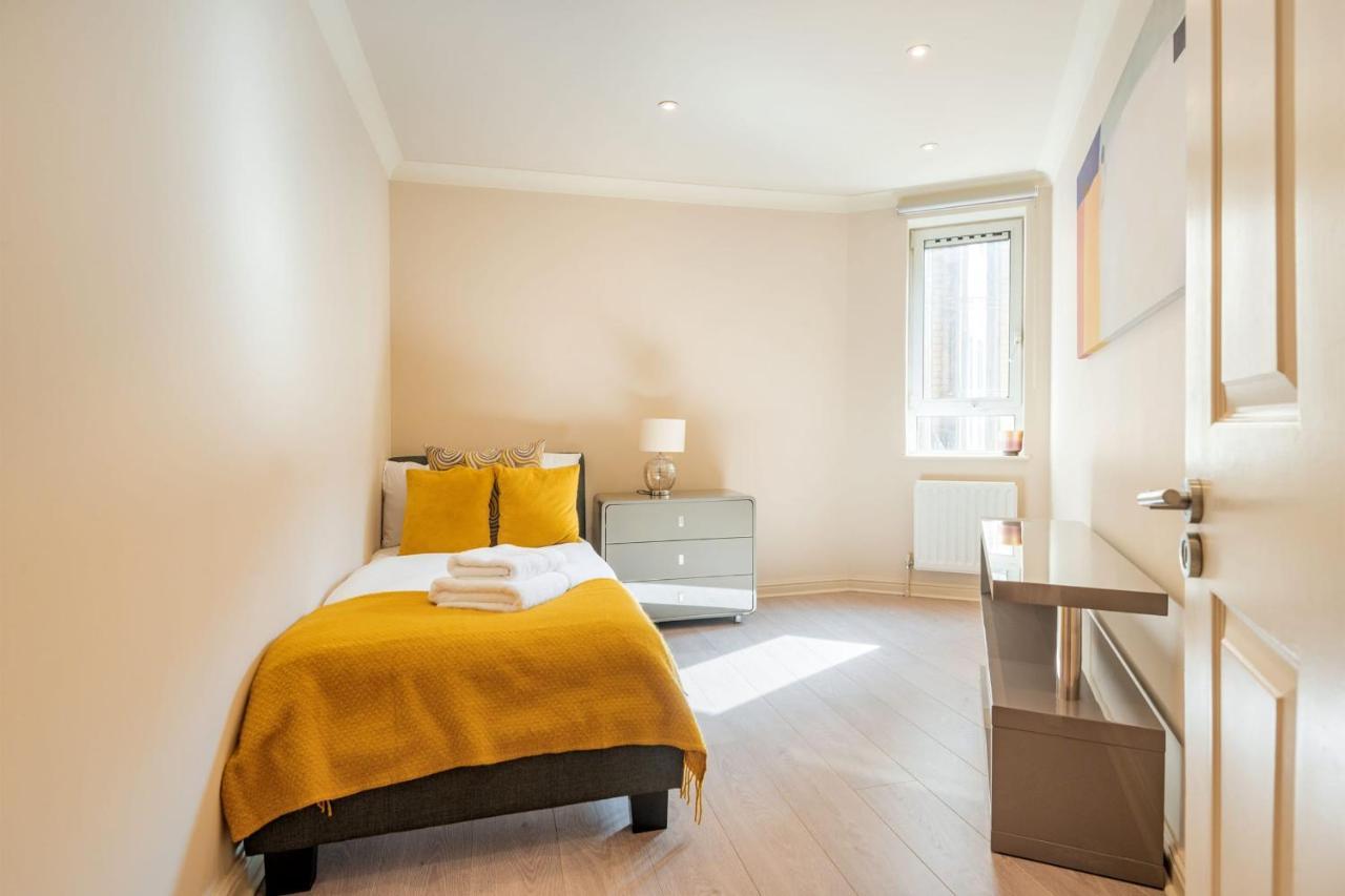 Stunning 3-Bedroom In The Heart Of London With Parking-Hosted By Sweetstay Exterior foto
